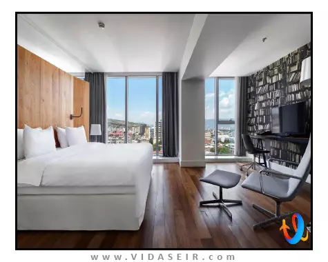 هالیدی این تفلیس