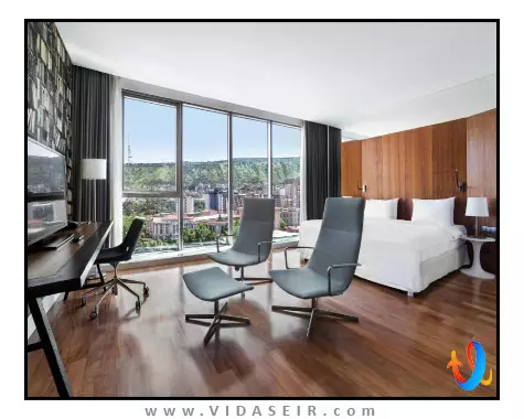 هالیدی این تفلیس