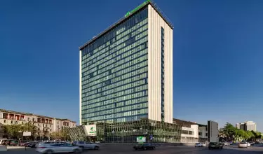 هتل هالیدی این تفلیس