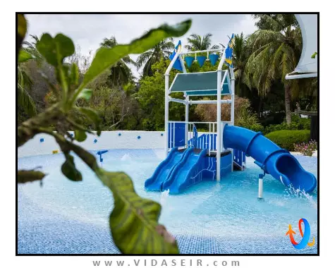 هالیدی این ریزورت کاندوما مالدیو