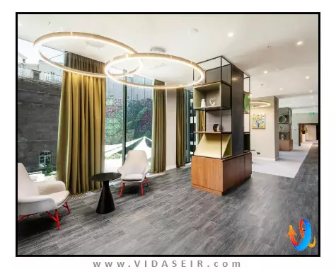 هالیدی این ریپابلیک اسکوئر ایروان