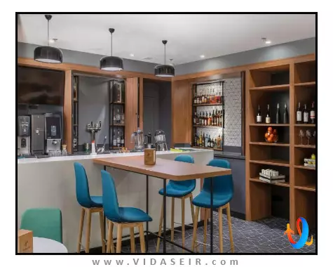 هالیدی این ریپابلیک اسکوئر ایروان