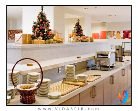 هالیدی این سنت پترزبورگ موسکووسکی ووروتا