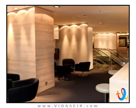 هالیدی این سنت پترزبورگ موسکووسکی ووروتا