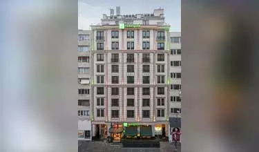 هتل هالیدی این شیشلی استانبول