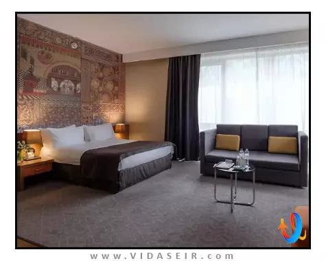 هالیدی این مسکو تاجانسکی