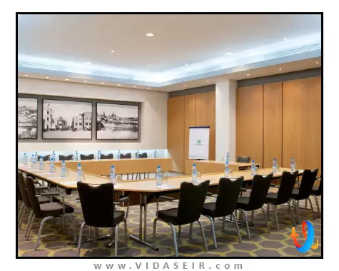 هالیدی این مسکو تاجانسکی