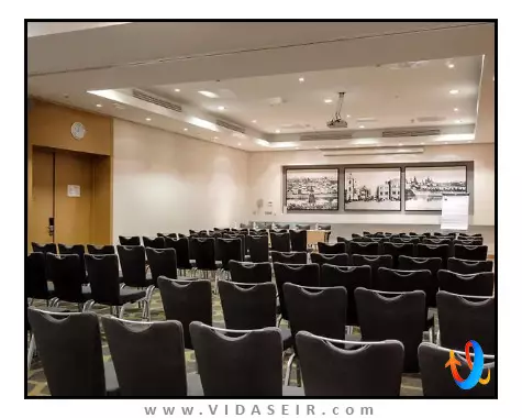 هالیدی این مسکو تاجانسکی