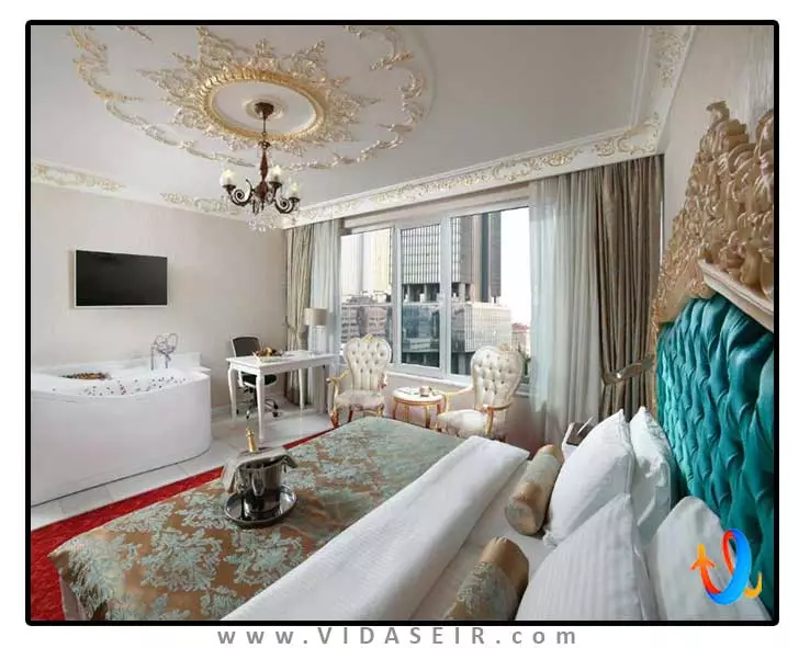 وایت مونارچ استانبول