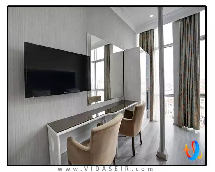 وایت مونارچ استانبول