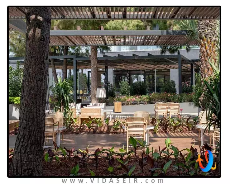 ویاژ بلک آنتالیا