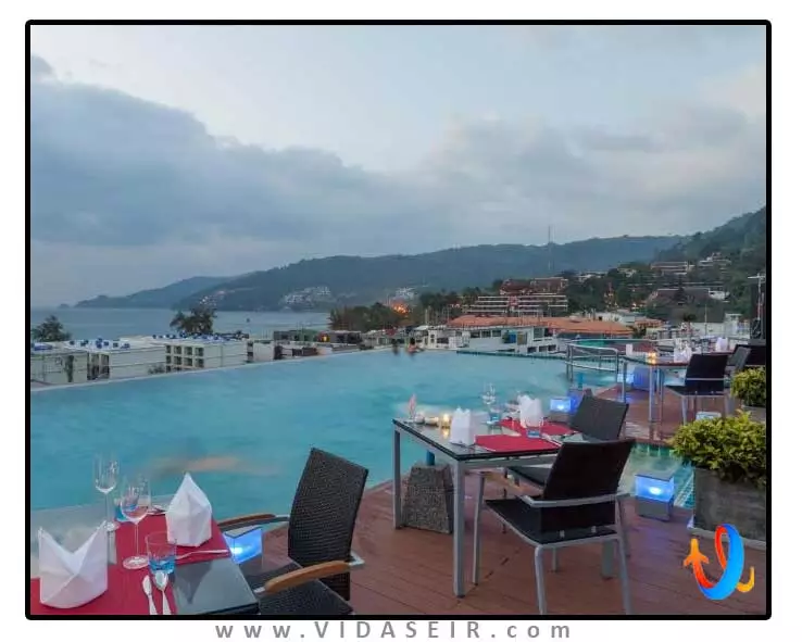 چارم ریزورت پوکت