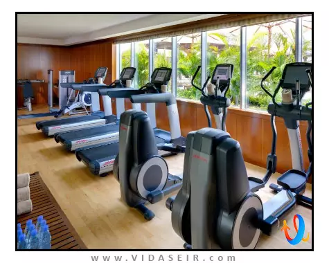 کرون پلازا جمیرا دبی