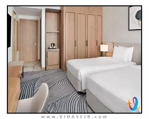 کرون پلازا جمیرا دبی