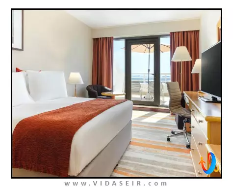 کرون پلازا مسقط