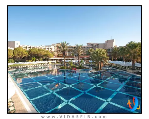 کریستال تات بیچ گلف ریزورت اند اسپا آنتالیا