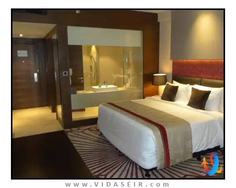 کریستال ساروار پریمیر آگرا