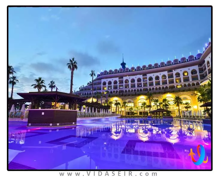 کریستال سانست آنتالیا