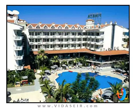 کلاب پینتا مارماریس