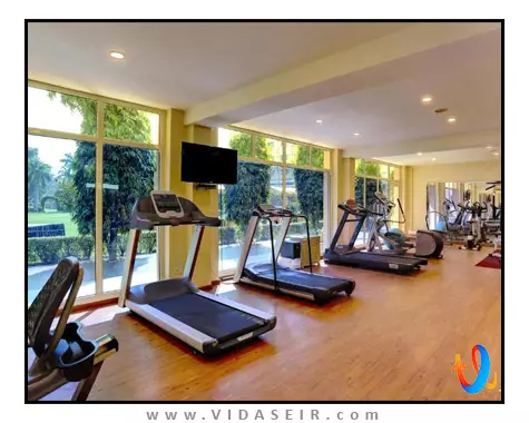 کلارکز شیراز آگرا