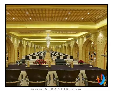 کلارکز شیراز آگرا