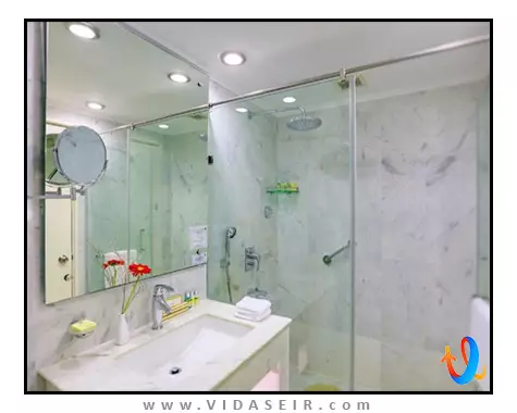 کلارکز شیراز آگرا