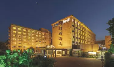 هتل کلارکز شیراز آگرا