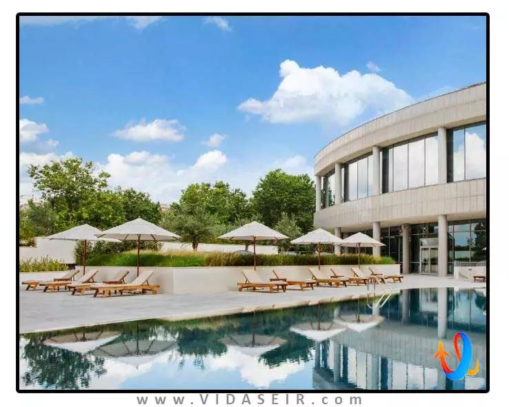 کنراد بسفر استانبول