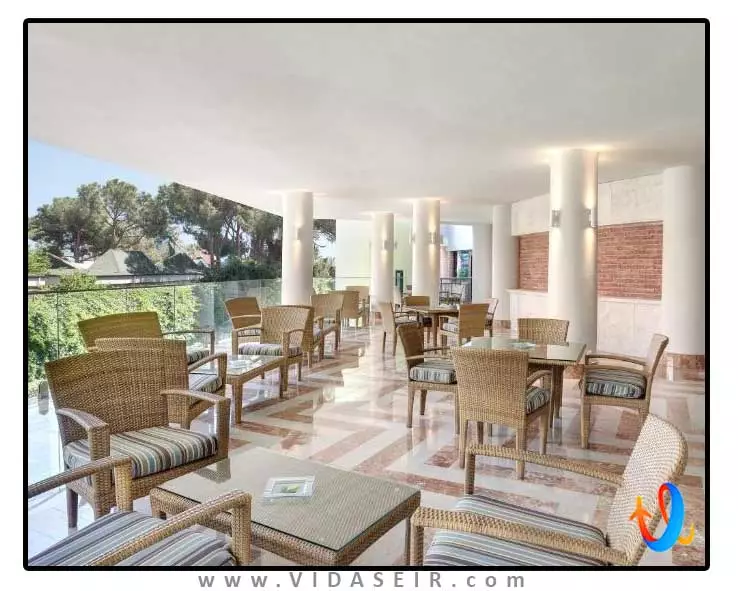 کورنلیا دلوکس آنتالیا