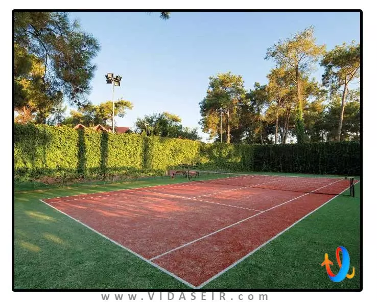 کورنلیا دلوکس آنتالیا