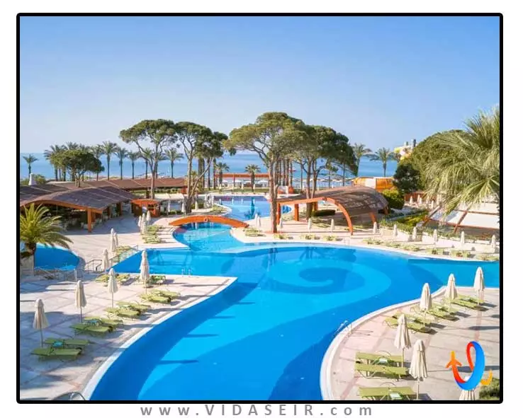 کورنلیا دلوکس آنتالیا