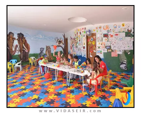 گرند بلو اسکای اینترنشنال کوش آداسی