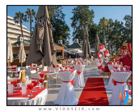 گرند بلو اسکای اینترنشنال کوش آداسی