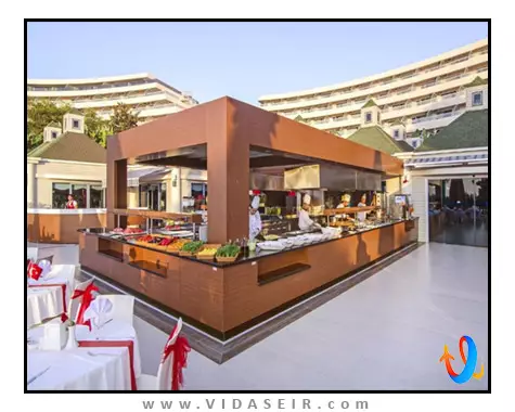 گرند بلو اسکای اینترنشنال کوش آداسی