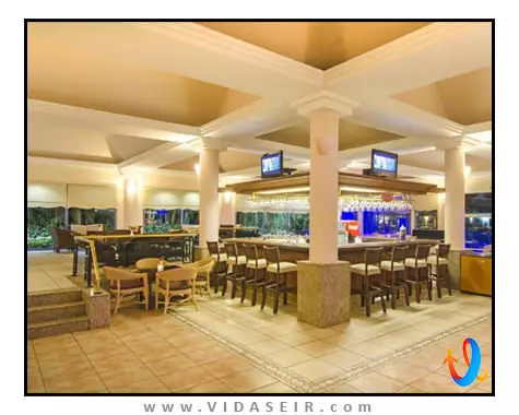 گرند بلو اسکای اینترنشنال کوش آداسی