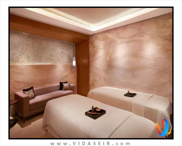 گرند حیات دبی