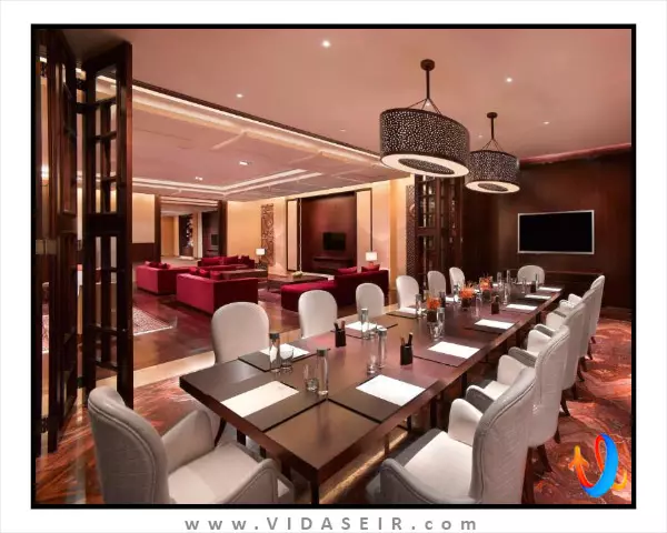 گرند حیات دبی