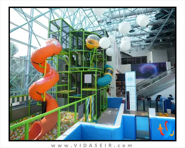 گرند حیات دبی