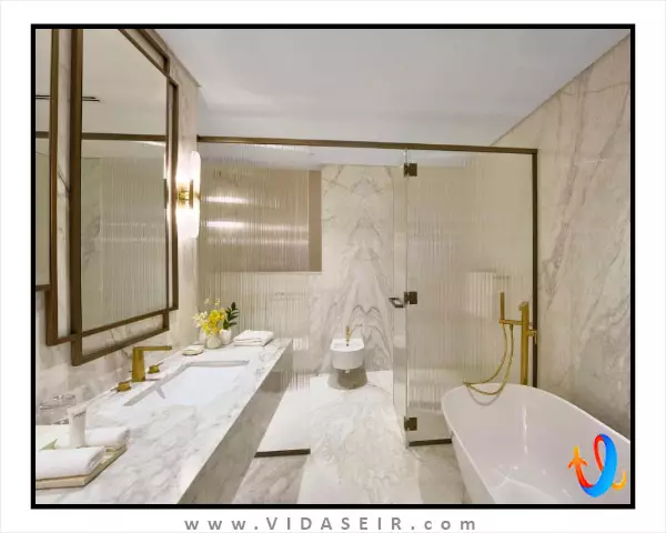 گرند حیات دبی