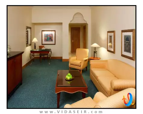 گرند حیات مسقط