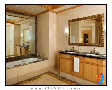 گرند حیات مسقط