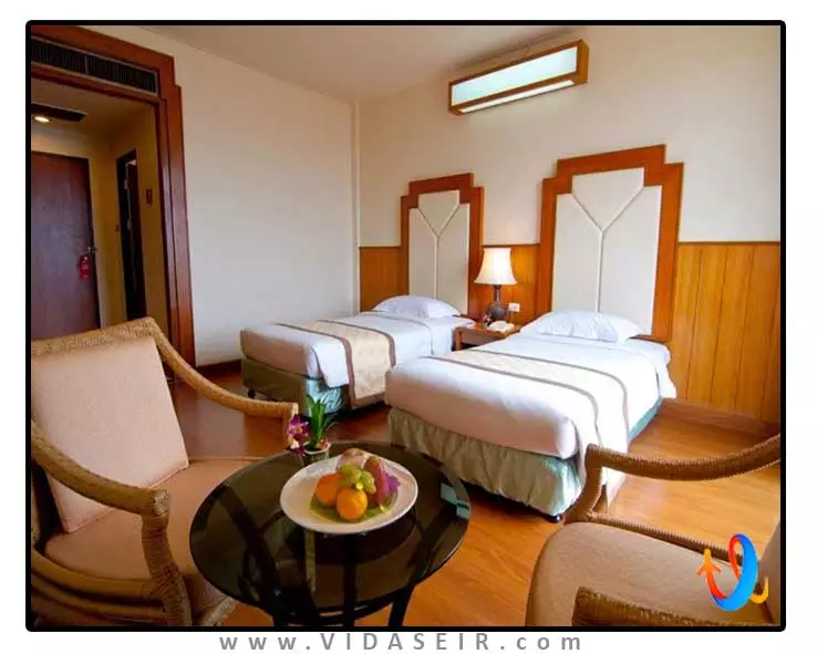 گلدن بیچ پاتایا